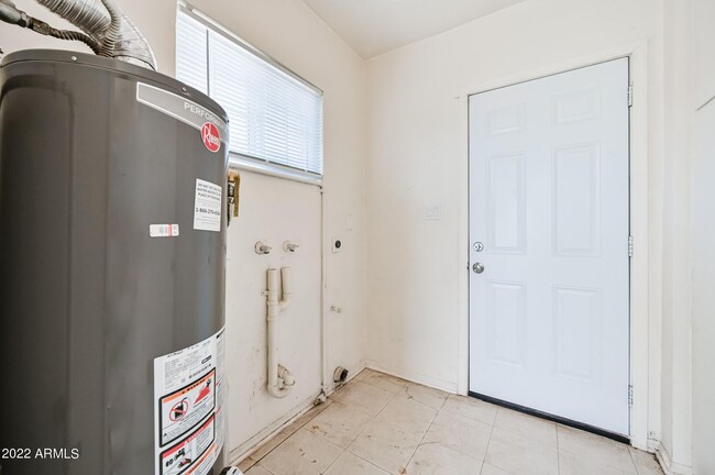 LAUNDRY ROOM - 346 E Virginia Cir