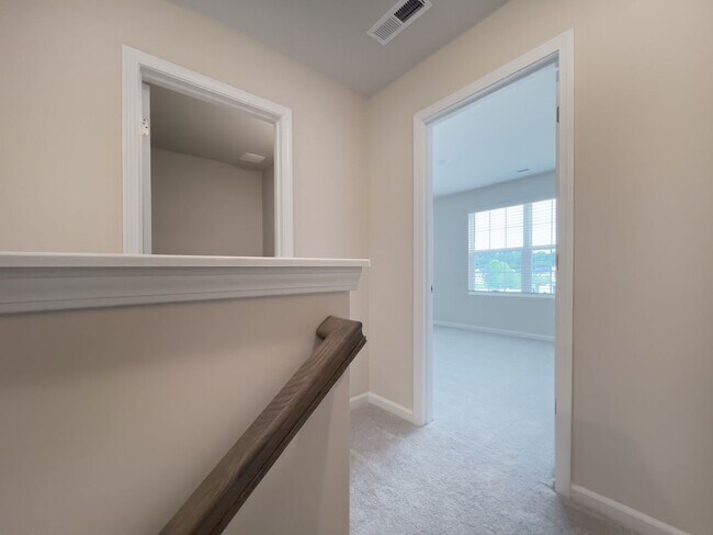 Building Photo - 1836 Autumn Mist