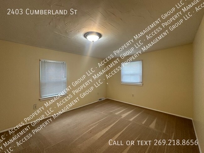 Building Photo - Large Westwood Kalamazoo home for rent!  4...