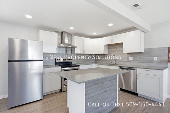 Building Photo - 912 S Alderwood Dr