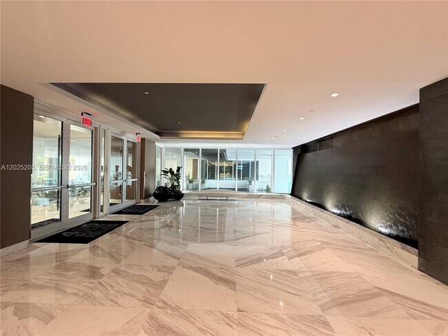 Building Photo - 400 Sunny Isles Blvd