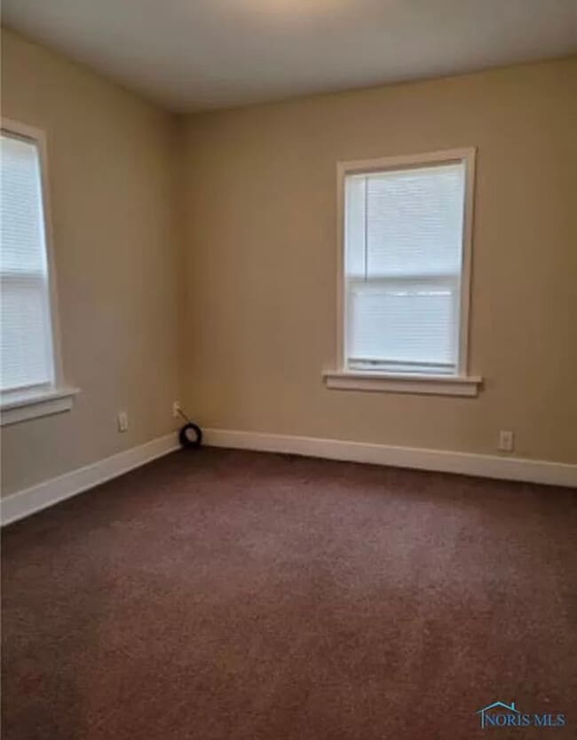 Building Photo - 123 Central Ave