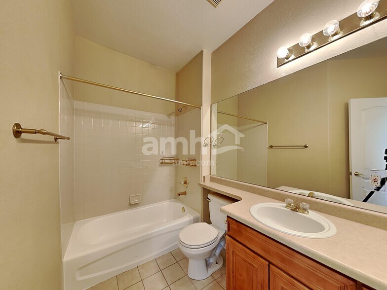 Building Photo - 23559 E Arkansas Pl