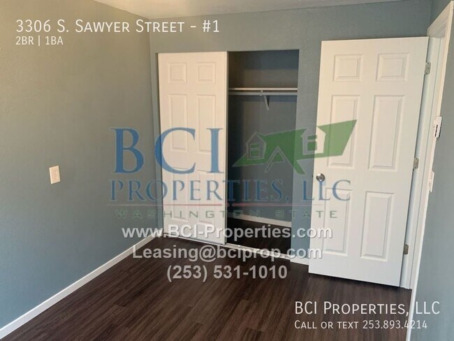 Building Photo - 3306 S Sawyer St