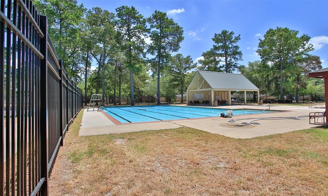 Building Photo - 6940 Foxmont Ln