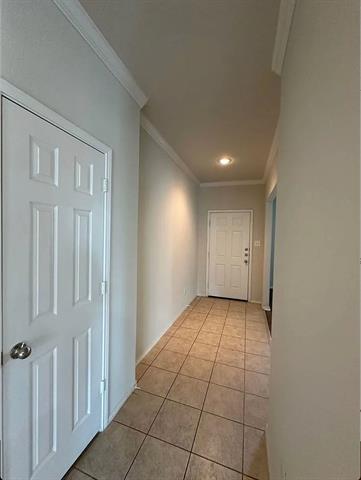 Building Photo - 2400 Lohani Ln