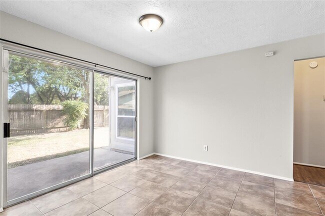 Building Photo - 10615 Autumn Meadow Ln