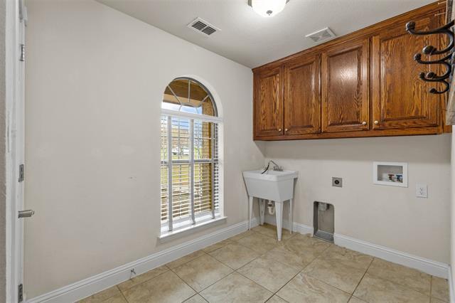 Building Photo - 389 Scenic View Dr