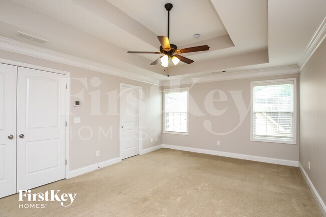 Building Photo - 6310 Spring Cove Dr