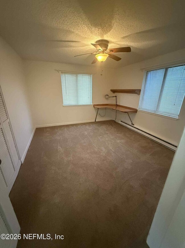 Building Photo - 104 Park Ave