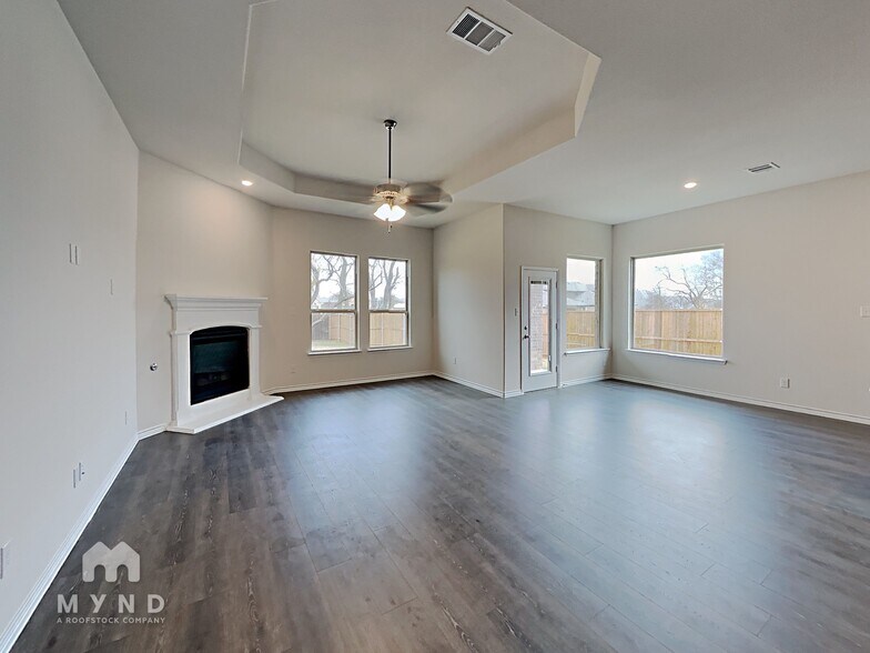 Building Photo - 1239 Brooklyn Dr