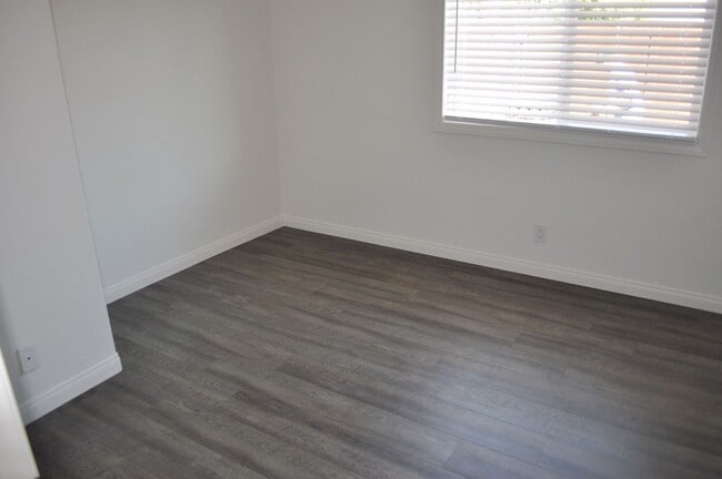 Building Photo - 4BR/2BA Single Family Poway Home “Single L...