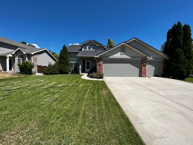 Building Photo - 3 bed, 3 bath Home in Southeast Fort Collins