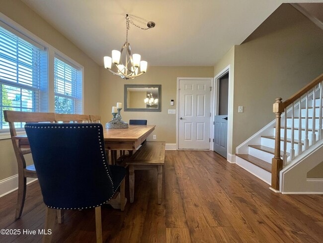 Building Photo - 225 Savannah Garden Dr