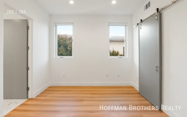 Building Photo - 836 S Shenandoah St