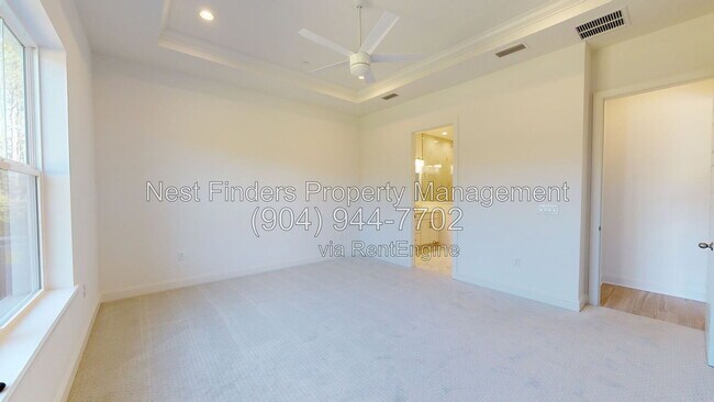 Building Photo - 111 Carousel Dr