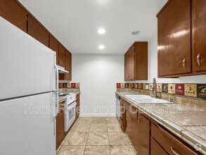 Building Photo - 3012 Sybil Way