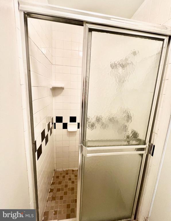 Building Photo - 11 Fenceline Dr