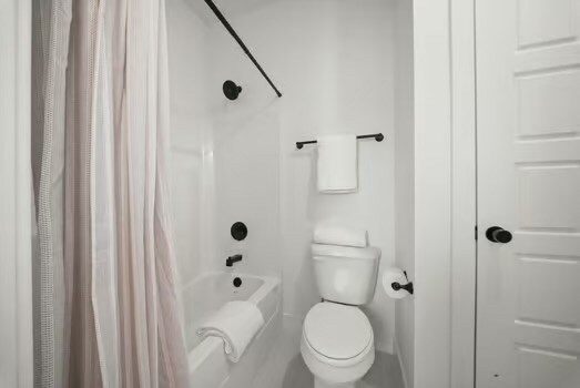 Building Photo - 3705 SW Daybreak Blvd