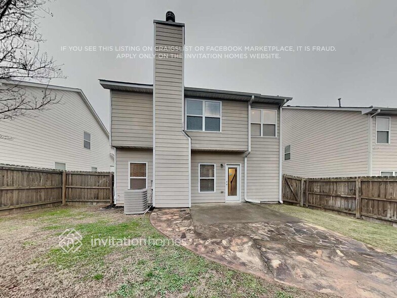 Building Photo - 4245 Arch Pass