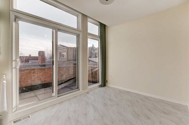 Building Photo - 138 Welcome Aly