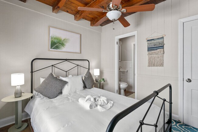 Queen Size Bed - Bedroom 2 - 2702 Perrin Dr