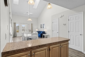 Building Photo - 216 Double Eagle Dr