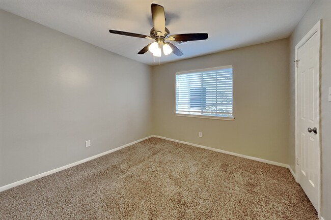 Building Photo - 7711 Thorncreek Way