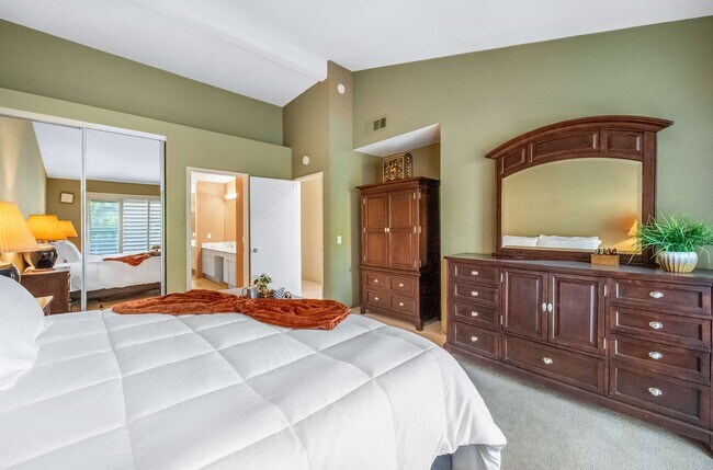 Building Photo - 54780 Shoal Creek