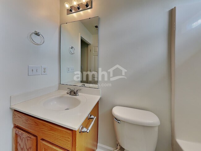 Building Photo - 155 Mott Rd