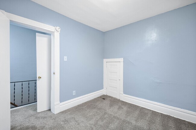 Building Photo - Stunning 2 bedroom home in Homestead available September 1!