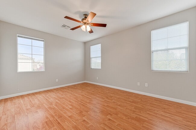 Building Photo - 7322 Fools Gold St
