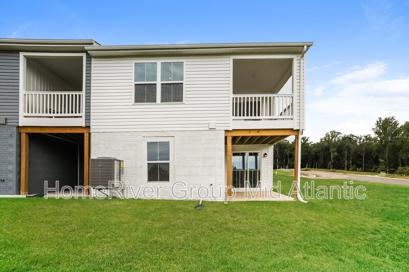Building Photo - 600 Augustine Ct