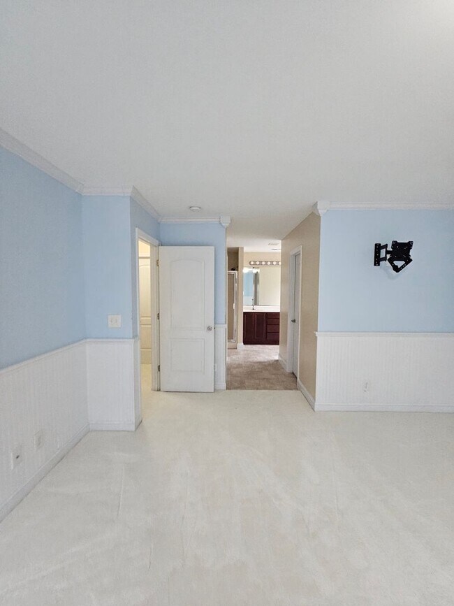 Building Photo - Spacious 3 Bedroom Home In Maysville
