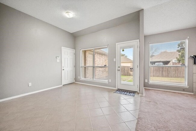 Building Photo - 7700 Glenoaks Dr