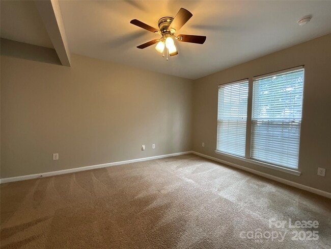 Building Photo - 15626 King Louis Ct