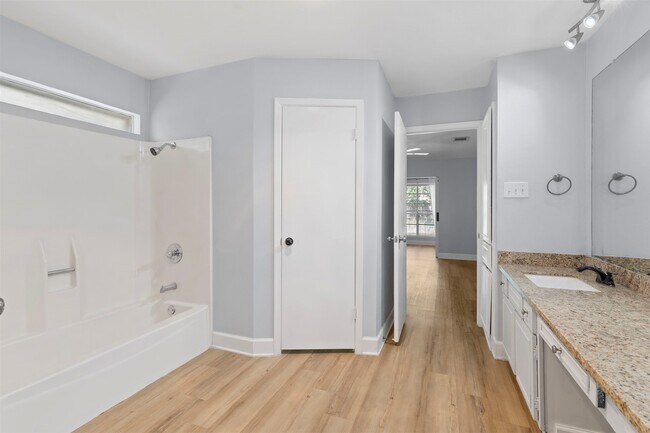 Building Photo - 202 Coppersmith Dr