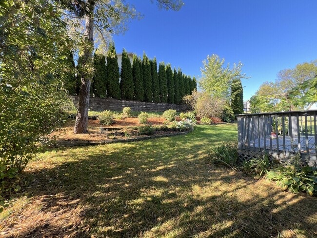 Building Photo - 4563 Camelot Dr