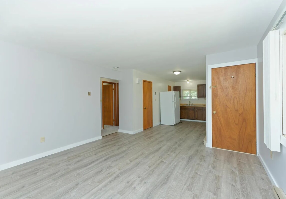 Building Photo - 6067 Veeder Rd