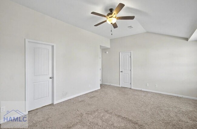 Building Photo - 121 Battalion Ln