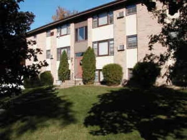 Building Photo - 4201 3rd St NE