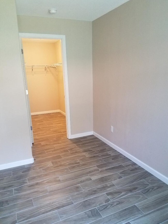 Building Photo - 900 Moton Ave