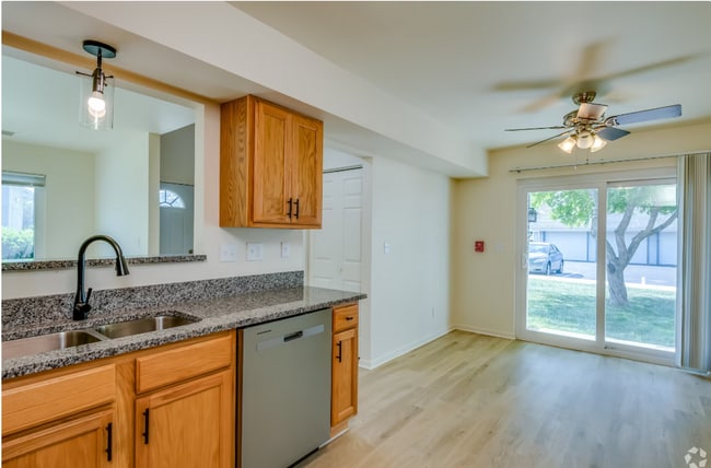 Building Photo - 14810 W Hidden Creek Ct