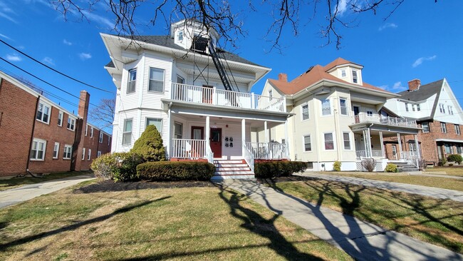 Building Photo - 163-165 Norwood Ave