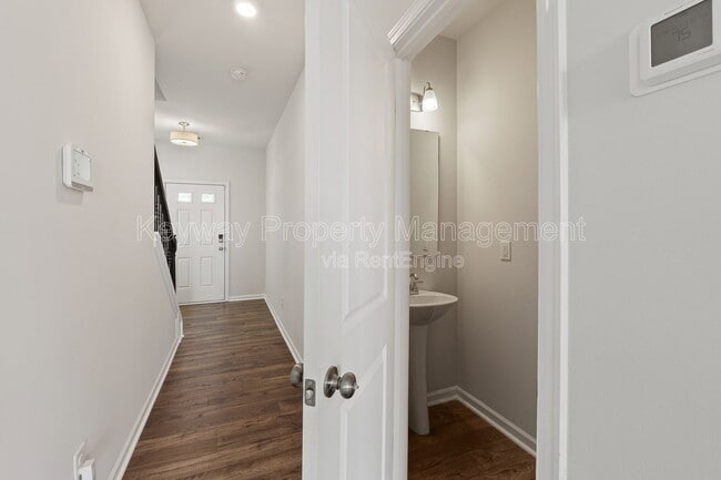 Building Photo - 4136 Thimbleberry Dr
