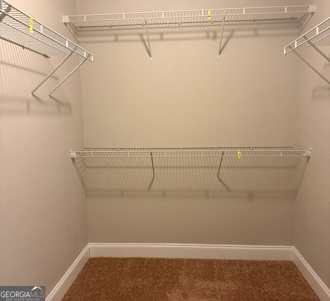 Building Photo - 125 Leland Ln