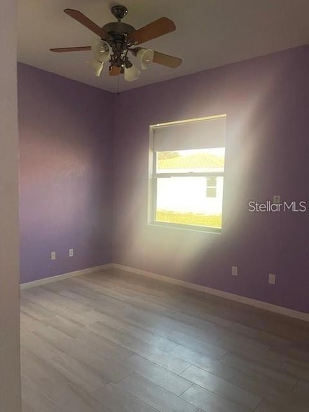 Building Photo - 415 Cinnamon Dr