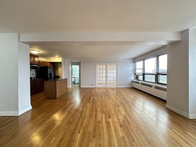 Building Photo - 4180 N Marine Dr