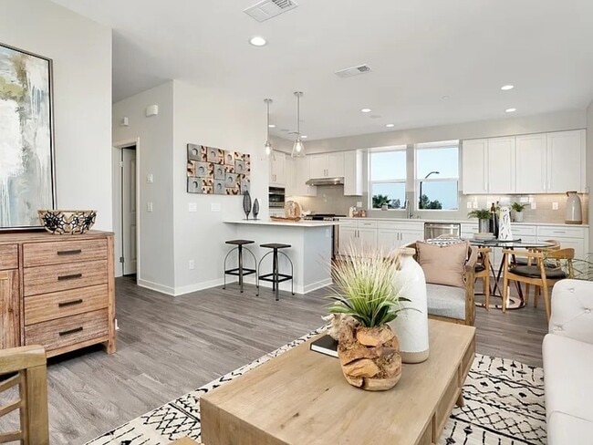 Building Photo - 13480 Lopelia Meadows Pl