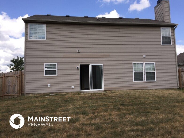 Building Photo - 2146 Rosswood Blvd